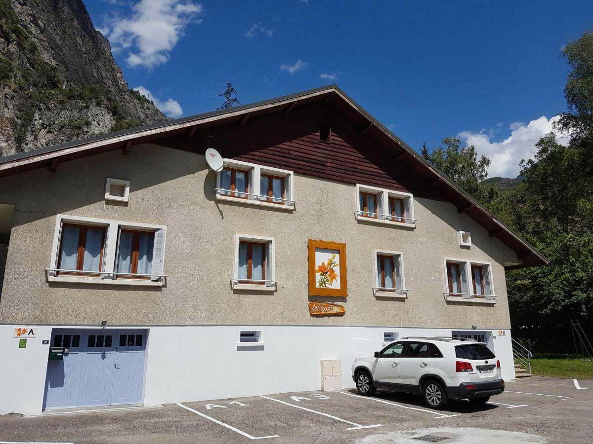 Les Lys Oranges Le Bourg-dʼOisans Exterior foto